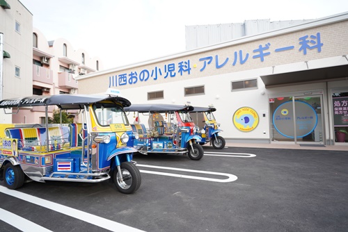 外観 トゥクトゥク